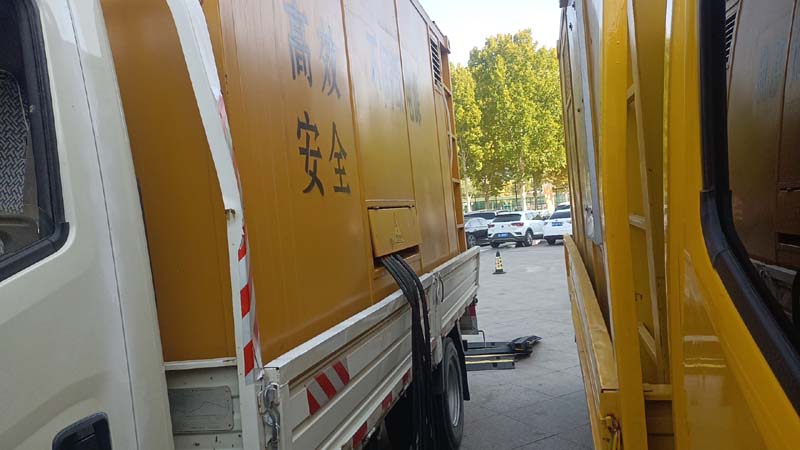 钢城如何判断柴油发电机组和UPS电源的切换时间是否符合要求？